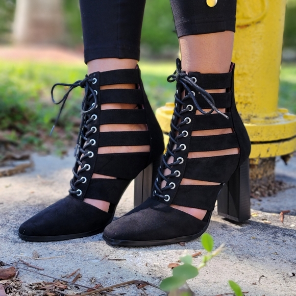 Women's Black Lace up Chunky Block High Heel Booties - Picture 5 of 7